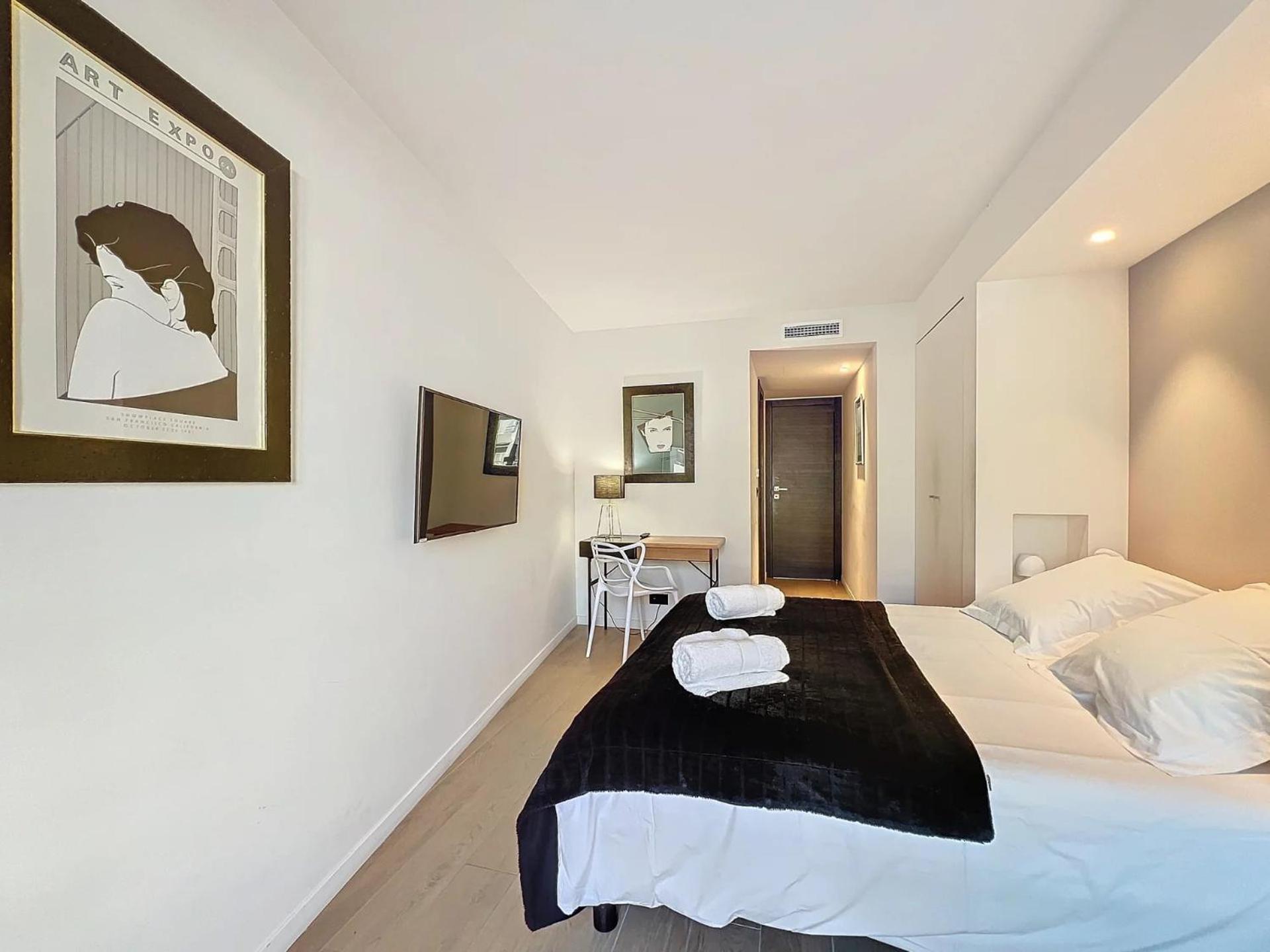 3P Between Croisette Beaches And Antibes Street Канни Екстер'єр фото